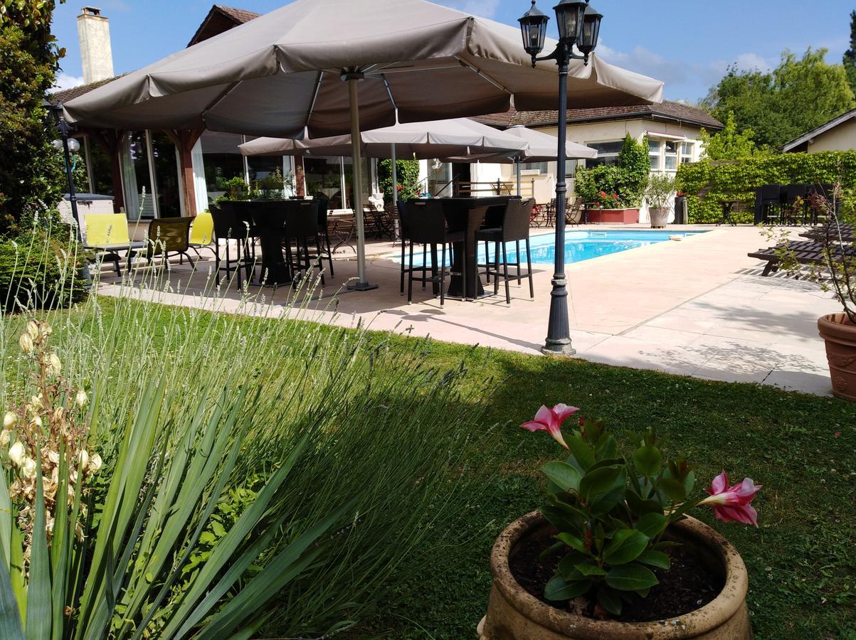 Hotel-Restaurant "La Gremelle" Ladoix-Serrigny Esterno foto